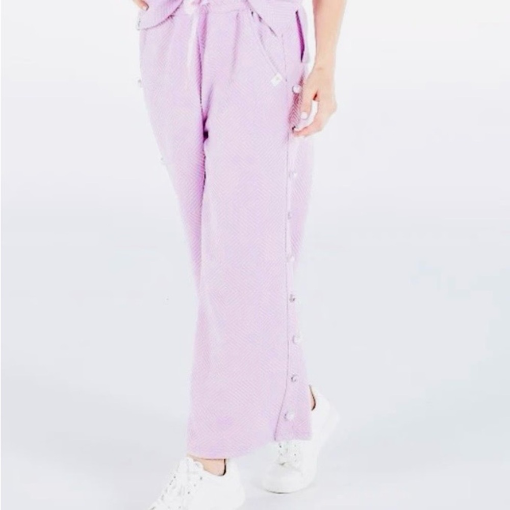 Simply Southern  NWT Lavender Wide-Leg  cropped pearl & crystal leg accent Pants